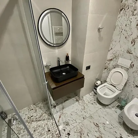 Apartment Lux 01 + Free Parking Tirana