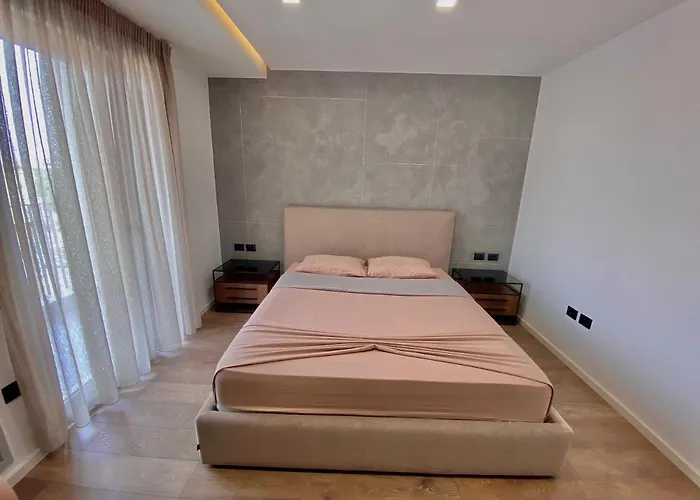 Apartmán Lux 01 + Free Parking Tirana